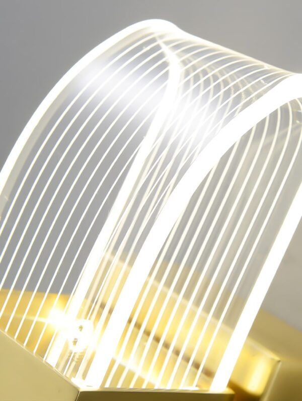 Lumo Arc Wall Light lamp shde details